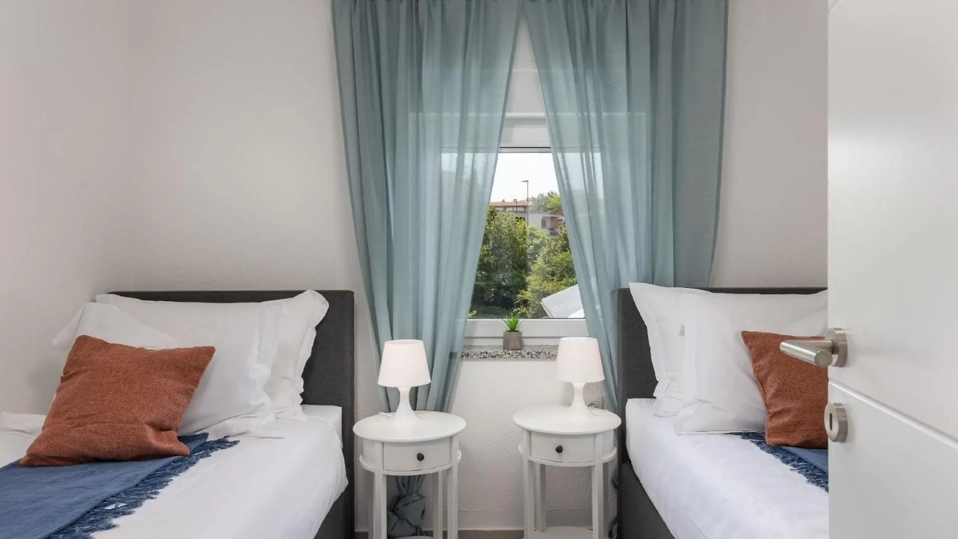 Wunderschoene Wohnung In Crikvenica Mit Schoener Terrasse Apartament