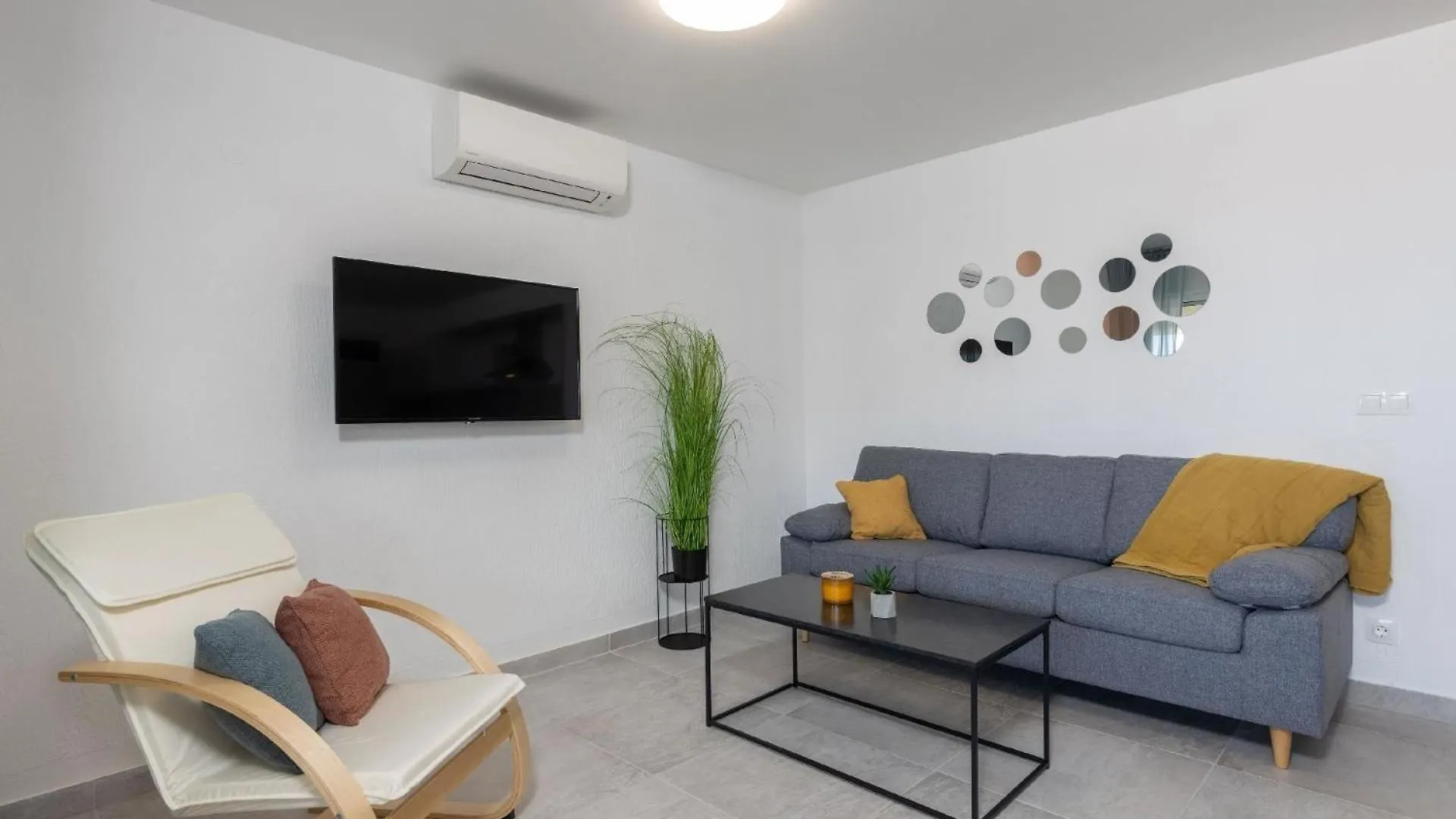 Apartment Wunderschoene Wohnung In Crikvenica Mit Schoener Terrasse