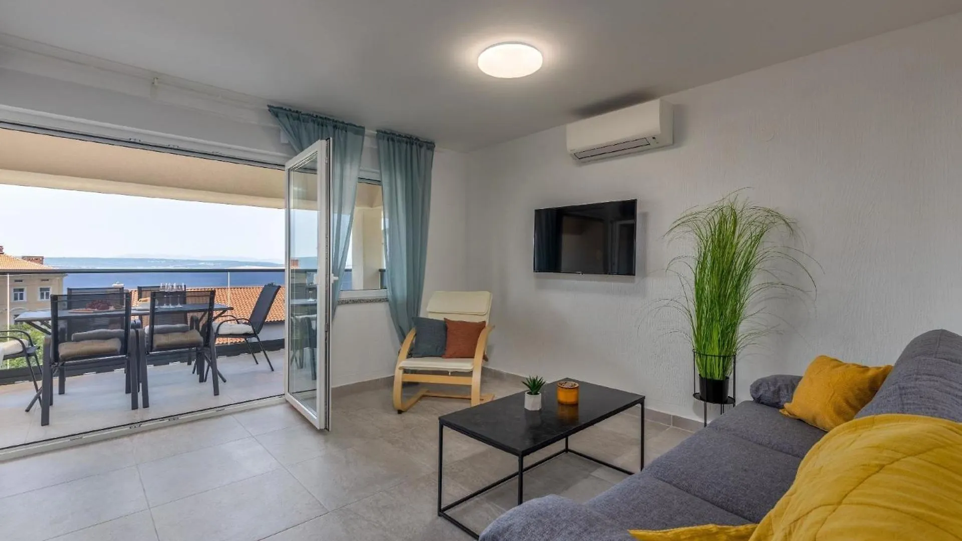 Wunderschoene Wohnung In Crikvenica Mit Schoener Terrasse 0*,
